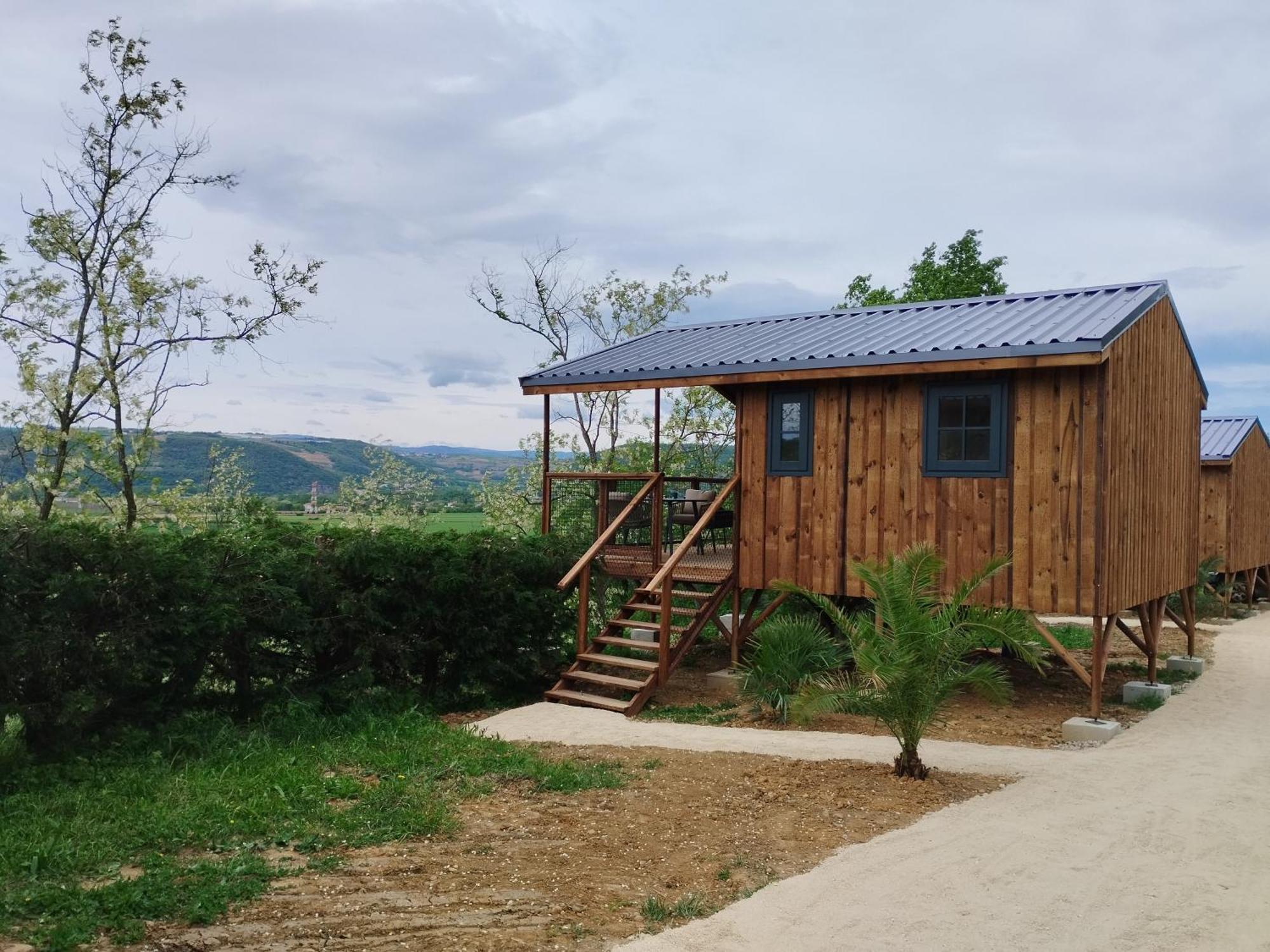 Camping Domaine De Senaud Albon Exterior foto