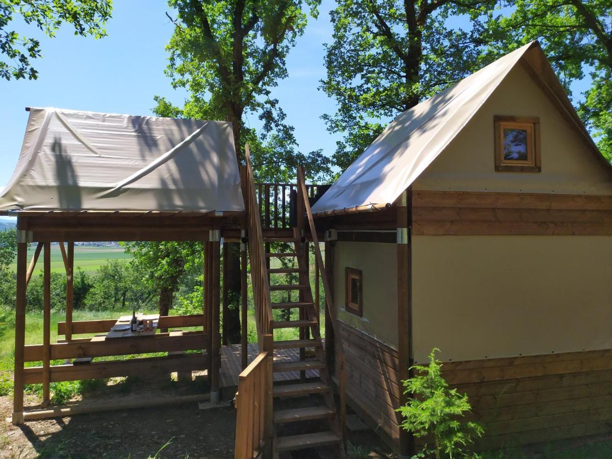 Camping Domaine De Senaud Albon Exterior foto